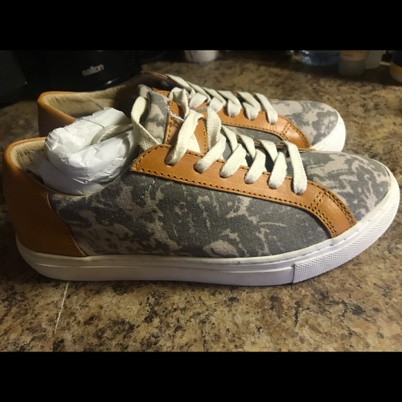 Liebeskind Canvas/Leather Runners Brand New - Picture 3 of 4